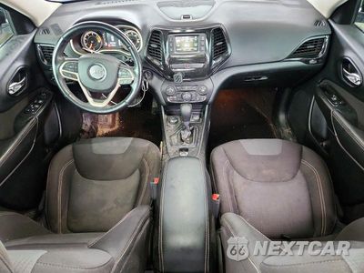 Zdjęcie 8 z 12 samochodu: 2017 JEEP CHEROKEE LATITUDE VIN:1C4PJMCB0HW569231 - miniatura