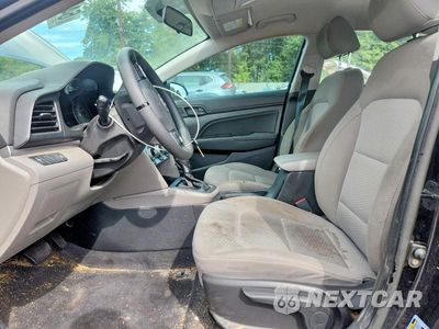 Zdjęcie 7 z 12 samochodu: 2019 HYUNDAI ELANTRA SE VIN:KMHD74LF9KU756132 - miniatura