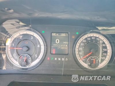 Zdjęcie 9 z 13 samochodu: 2018 RAM 2500 SLT VIN:3C6UR5DL9JG245876 - miniatura