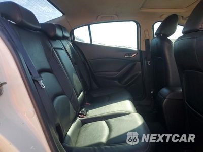 Zdjęcie 10 z 12 samochodu: 2015 MAZDA 3 GRAND TOURING VIN:3MZBM1W7XFM223463 - miniatura