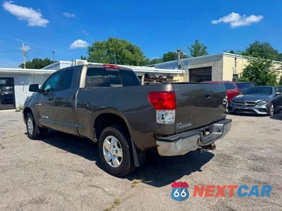 Trzecie zdjęcie samochodu z tyłu: 2012 TOYOTA TUNDRA DOUBLE CAB SR5 VIN:5TFUM5F17CX028327 - miniatura