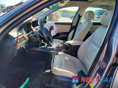 Zdjęcie 7 z 12 samochodu: 2011 BMW 3ER I VIN:WBAPH7G53BNN06457 - miniatura