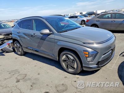 Czwarte zdjęcie samochodu z boku: 2025 HYUNDAI KONA LIMITED VIN:KM8HE3A60SU027053 - miniatura