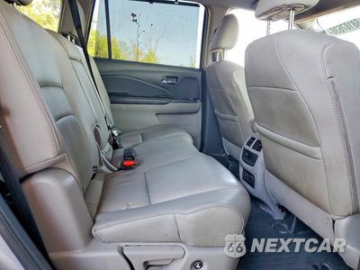 Zdjęcie 11 z 13 samochodu: 2018 HONDA PILOT TOURING VIN:5FNYF6H97JB013094 - miniatura