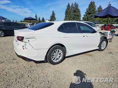 Trzecie zdjęcie samochodu z tyłu: 2022 TOYOTA CAMRY LE VIN:4T1C31AK0NU573566 - miniatura