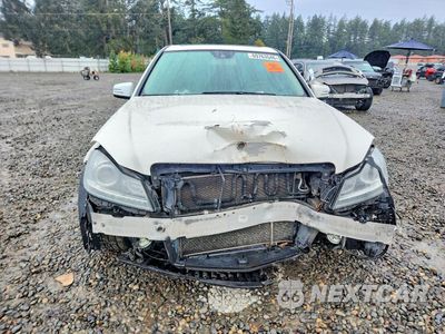 Piąte zdjęcie samochodu w środku: 2013 MERCEDES-BENZ C 300 4MATIC VIN:WDDGF8AB9DA800507 - miniatura