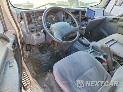 Zdjęcie 8 z 13 samochodu: 2017 ISUZU NPR HD DELIVERY TRUCK VIN:54DC4W1C8HS804362 - miniatura