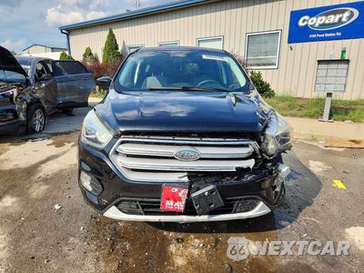 Piąte zdjęcie samochodu w środku: 2019 FORD ESCAPE SE VIN:1FMCU9GDXKUA27731 - miniatura