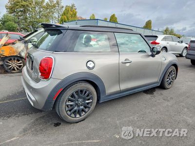 Trzecie zdjęcie samochodu z tyłu: 2017 MINI COOPER S VIN:WMWXP7C5XH3B49892 - miniatura