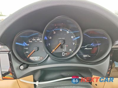 Zdjęcie 9 z 13 samochodu: 2017 PORSCHE MACAN VIN:WP1AA2A55HLB00708 - miniatura