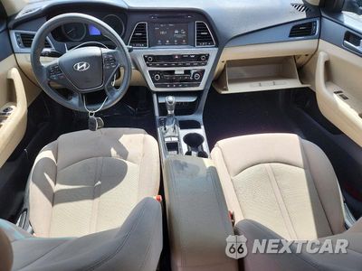 Zdjęcie 8 z 12 samochodu: 2016 HYUNDAI SONATA SE VIN:5NPE24AF1GH376603 - miniatura