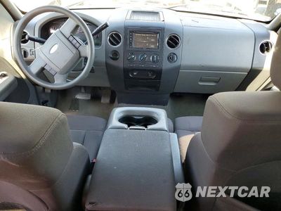 Zdjęcie 8 z 12 samochodu: 2005 FORD F150 VIN:1FTPX12595NA36448 - miniatura