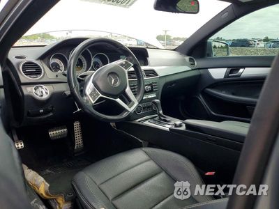 Zdjęcie 8 z 12 samochodu: 2012 MERCEDES-BENZ C 350 VIN:WDDGJ5HB3CF734704 - miniatura