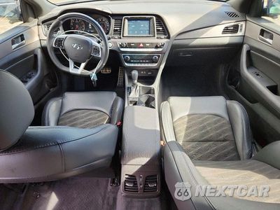Zdjęcie 8 z 12 samochodu: 2019 HYUNDAI SONATA SPORT VIN:5NPE34AF4KH739983 - miniatura