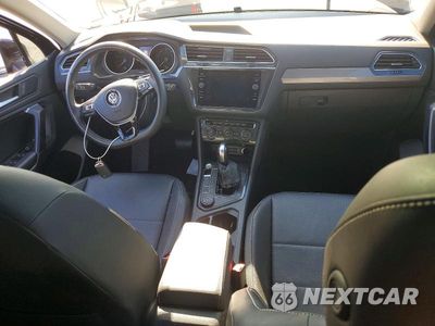 Zdjęcie 8 z 13 samochodu: 2021 VOLKSWAGEN TIGUAN SE VIN:3VV2B7AX0MM011785 - miniatura