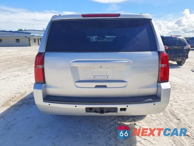 Zdjęcie 6 z 13 samochodu: 2019 CHEVROLET SUBURBAN C1500 LT VIN:1GNSCHKC6KR201509 - miniatura