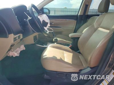Zdjęcie 7 z 14 samochodu: 2019 MITSUBISHI OUTLANDER SE VIN:JA4AD3A35KZ012477 - miniatura