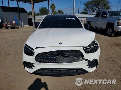 Piąte zdjęcie samochodu w środku: 2022 MERCEDES-BENZ E 350 VIN:W1KZF8DB2NB034314 - miniatura