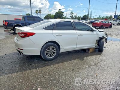 Trzecie zdjęcie samochodu z tyłu: 2015 HYUNDAI SONATA SE VIN:5NPE24AF0FH120287 - miniatura