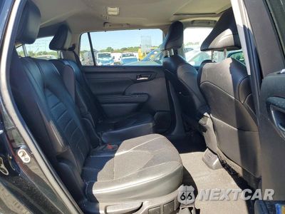 Zdjęcie 11 z 13 samochodu: 2022 TOYOTA HIGHLANDER XLE VIN:5TDGZRBH8NS191912 - miniatura