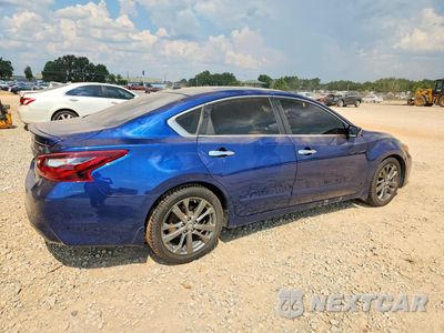 Trzecie zdjęcie samochodu z tyłu: 2018 NISSAN ALTIMA 2.5 SR VIN:1N4AL3AP1JC141206 - miniatura