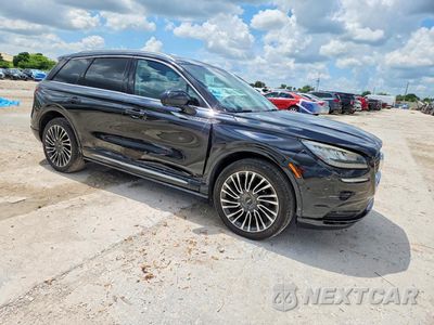 Czwarte zdjęcie samochodu z boku: 2021 LINCOLN CORSAIR VIN:5LMCJ1DH5MUL00205 - miniatura