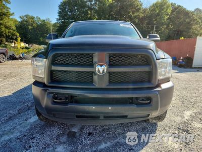Piąte zdjęcie samochodu w środku: 2017 RAM 2500 ST VIN:3C6UR5CL9HG680005 - miniatura