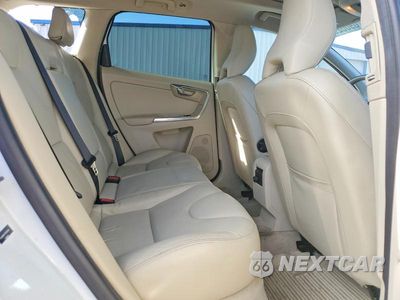 Zdjęcie 10 z 12 samochodu: 2015 VOLVO XC60 T6 PREMIER VIN:YV4902RK1F2635889 - miniatura