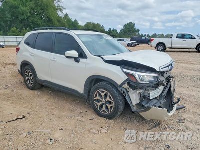 Czwarte zdjęcie samochodu z boku: 2020 SUBARU FORESTER PREMIUM VIN:JF2SKAJC3LH532691 - miniatura