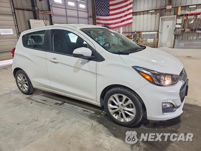 Czwarte zdjęcie samochodu z boku: 2020 CHEVROLET SPARK 1LT VIN:KL8CD6SA8LC432826 - miniatura