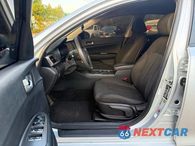 Zdjęcie 11 z 14 samochodu: 2019 KIA OPTIMA LX VIN:5XXGT4L31KG343064 - miniatura