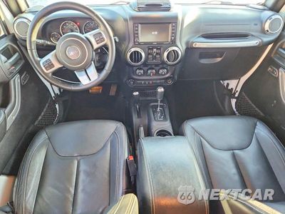Zdjęcie 8 z 13 samochodu: 2015 JEEP WRANG VIN:1C4BJWDG5FL622195 - miniatura