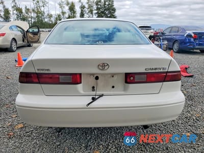 Zdjęcie 6 z 12 samochodu: 1999 TOYOTA CAMRY LE VIN:4T1BG22K6XU391670 - miniatura