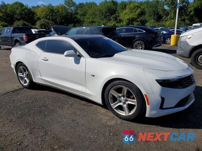 Czwarte zdjęcie samochodu z boku: 2019 CHEVROLET CAMARO LS VIN:1G1FB1RS3K0104864 - miniatura