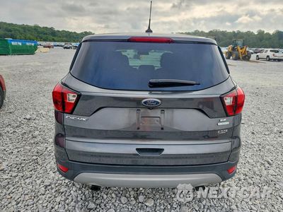 Zdjęcie 6 z 13 samochodu: 2019 FORD ESCAPE SE VIN:1FMCU0GDXKUA55749 - miniatura