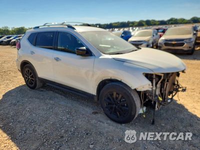 Czwarte zdjęcie samochodu z boku: 2018 NISSAN ROGUE SV VIN:5N1AT2MT0JC800448 - miniatura