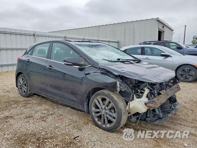 Czwarte zdjęcie samochodu z boku: 2016 HYUNDAI ELANTRA GT BASE VIN:KMHD35LH1GU305139 - miniatura