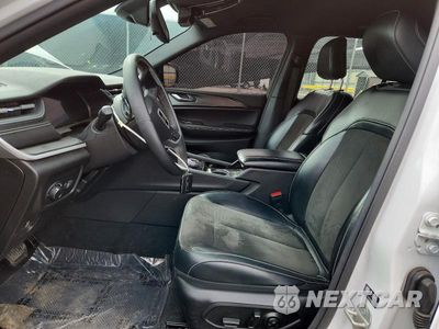 Zdjęcie 7 z 13 samochodu: 2023 JEEP GRAND CHEROKEE LAREDO VIN:1C4RJHAG7PC619427 - miniatura
