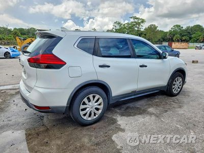 Trzecie zdjęcie samochodu z tyłu: 2017 NISSAN ROGUE S VIN:KNMAT2MT1HP581121 - miniatura