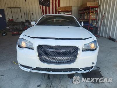 Piąte zdjęcie samochodu w środku: 2013 CHRYSLER 300 VIN:2C3CCAAG1DH644344 - miniatura
