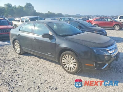 Czwarte zdjęcie samochodu z boku: 2010 FORD FUSION HYBRID VIN:3FADP0L32AR176705 - miniatura