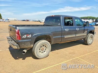 Trzecie zdjęcie samochodu z tyłu: 2005 CHEVROLET SILVERADO K2500 HEAVY DUTY VIN:1GCHK23285F818263 - miniatura