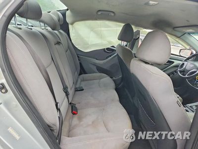 Zdjęcie 10 z 13 samochodu: 2016 HYUNDAI ELANTRA SE VIN:KMHDH4AE0GU480874 - miniatura