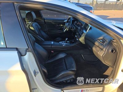 Piąte zdjęcie samochodu w środku: 2014 BMW M6 GRAN COUPE VIN:WBS6C9C52ED466809 - miniatura