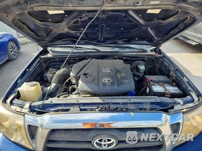 Zdjęcie 11 z 12 samochodu: 2006 TOYOTA TACOMA V6 VIN:5TELU42NX6Z213001 - miniatura