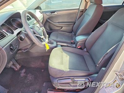 Zdjęcie 7 z 12 samochodu: 2015 VOLKSWAGEN JETTA BASE VIN:3VW2K7AJ8FM249720 - miniatura