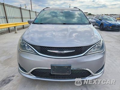 Piąte zdjęcie samochodu w środku: 2017 CHRYSLER PACIFICA TOURING L VIN:2C4RC1BG4HR654726 - miniatura