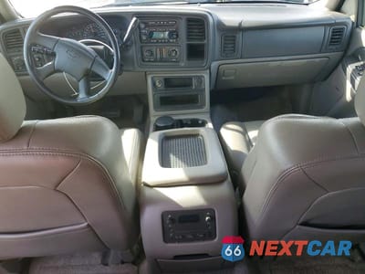 Zdjęcie 8 z 13 samochodu: 2003 CHEVROLET TAHOE K1500 VIN:1GNEK13T53R173998 - miniatura
