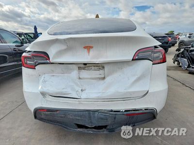 Zdjęcie 6 z 12 samochodu: 2024 TESLA MODEL Y VIN:7SAYGDED0RA302663 - miniatura