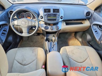 Zdjęcie 8 z 13 samochodu: 2009 TOYOTA RAV4 BASE VIN:JTMBF33V79D015682 - miniatura